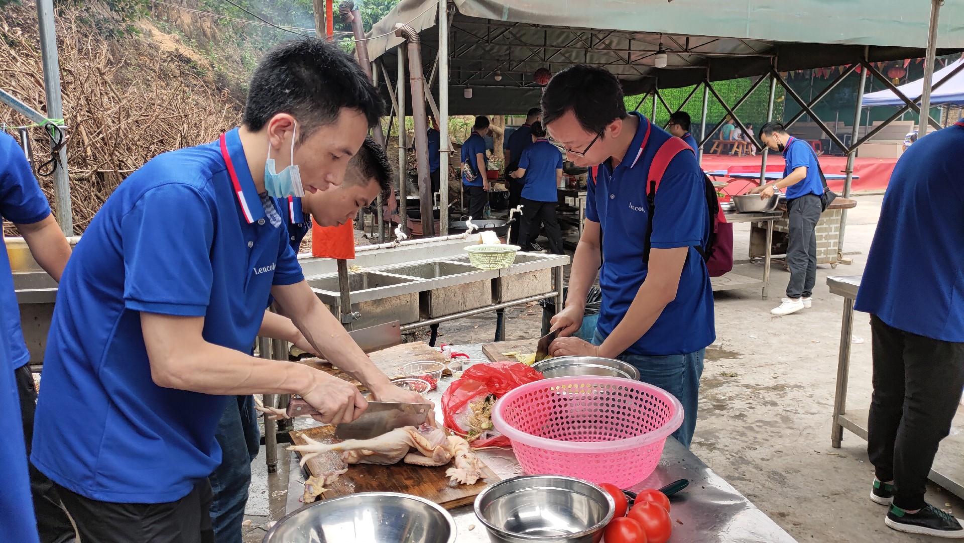 松湖騎行，穿樹飛花；農(nóng)家休閑，擁抱自然