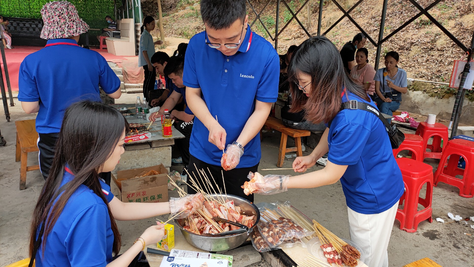 松湖騎行，穿樹飛花；農(nóng)家休閑，擁抱自然
